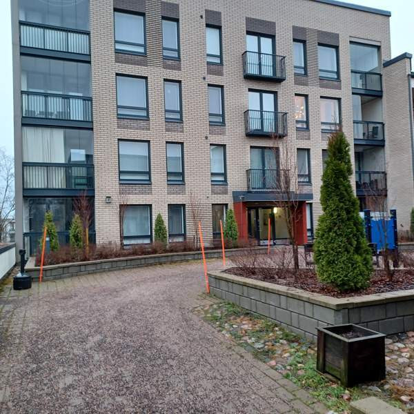 3h + k + kh + lasitettu parveke  Helsinki – foto 1