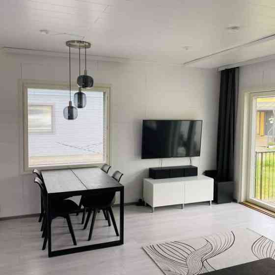 4h + avok + kph + s + wc + var  Vantaa