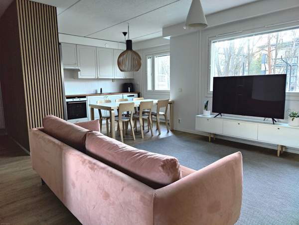 3-4h + avok + kph + s + vh + terassi / piha (Yj. m  Espoo - valokuva 1