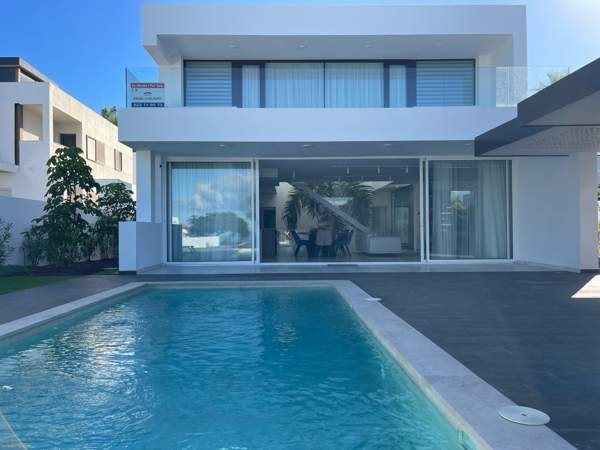 7h + p  Adeje - valokuva 1