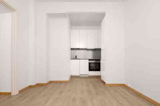 Ylimmän kerroksen 2,5 H+avakeitiö+ KH  (yhtiöjärje  Helsinki