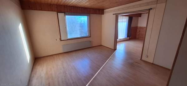 3h, rt, k, khh, kph, s, takkahuone, erill. Wc, 2*v  Orimattila - valokuva 5