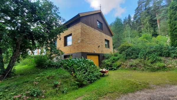 3h, rt, k, khh, kph, s, takkahuone, erill. Wc, 2*v  Orimattila - valokuva 2