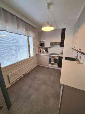 3h + k + lasitettu parveke  Vantaa