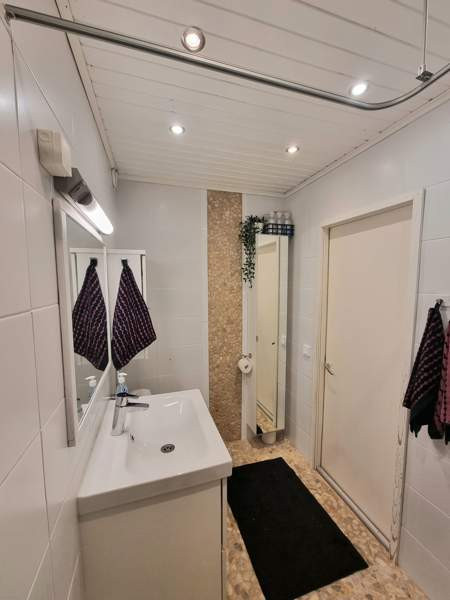 3h + k + lasitettu parveke  Вантаа - изображение 5