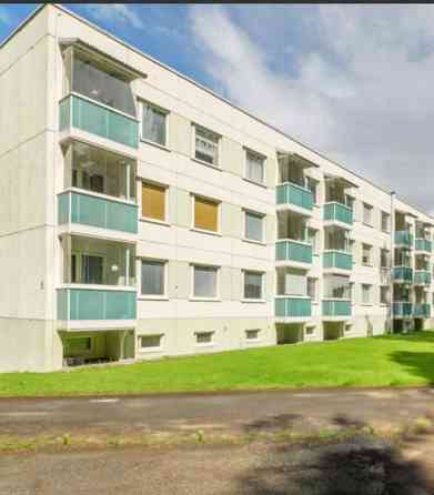 2h+k+vh, lasitettu parveke  Haemeenlinna