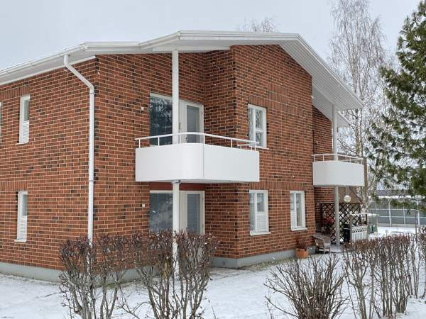 3h+avok+vh+kph+s+wc+kaksi parveketta+porrashissi  Kitee – foto 2