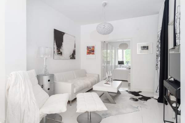 2h, avokeittiö, halli, kph, wc  Helsinki - valokuva 8