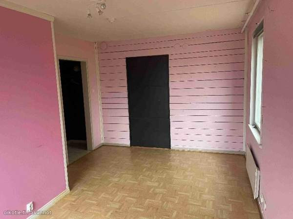 10h + k + s + p + 4wc + 2kph + varastot + ullakko  Orivesi – foto 3