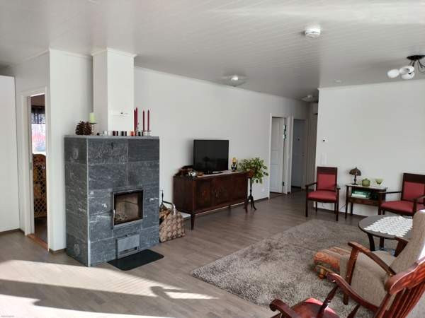 5h + k + s + ph + khh + vh + wc + eteinen + tuulik  Siuntio – foto 8