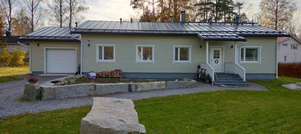 5h + k + s + ph + khh + vh + wc + eteinen + tuulik  Siuntio – foto 1