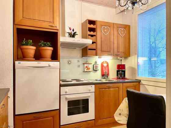 1h + kk + vh + lasitettu parveke  Hyvinge