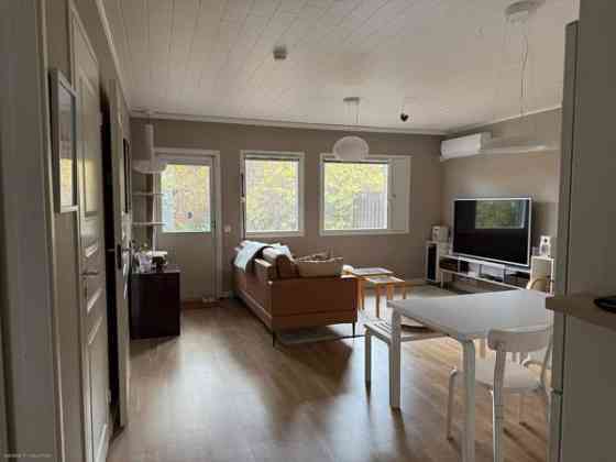 3h + avok + vh + wc + s + kph  Helsinki