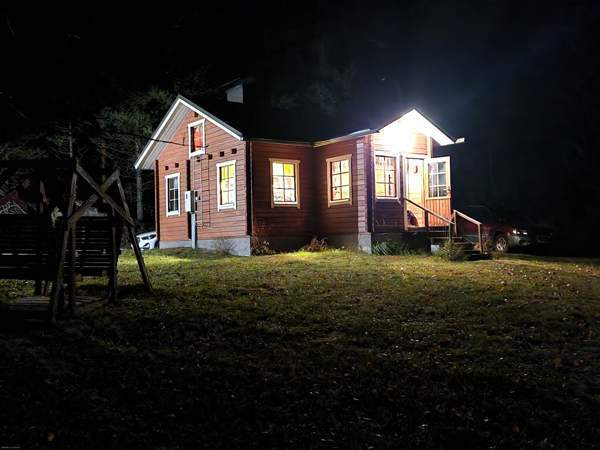 1h + wc+parvi  Kitee - valokuva 1