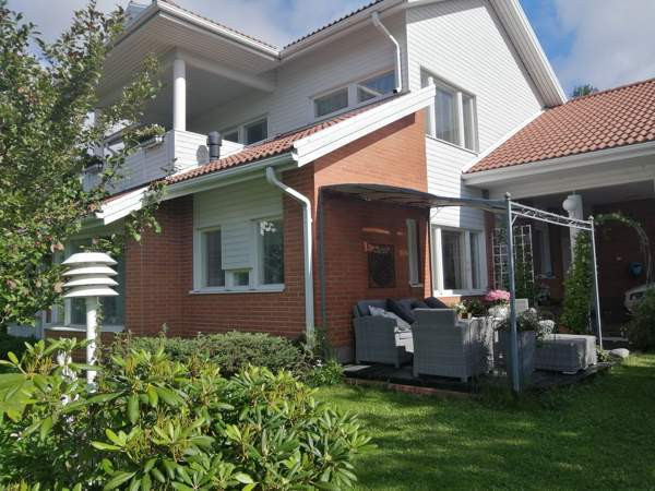 6h + k + s + p: yläkerrassa 3 mh+aula+kph+2 vh, al  Kemin – foto 1