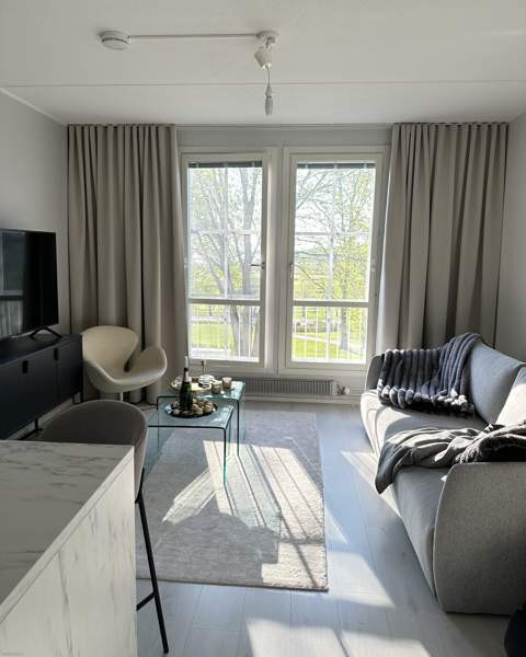 1h + kk  Siuntio - valokuva 2