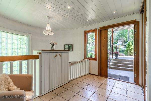 8h + 2k + 3kph + 4wc+4vh  Vantaa - valokuva 8