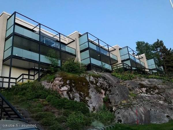 6h + k + 4 mh + tv-huone +wc + kph+khh+ u+s  Espoo - valokuva 3