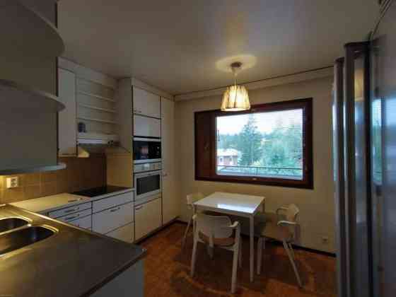 5 h + k + s +kph+2 wc+2 vh+ khh+ parveke+ ulkovara  Raisio