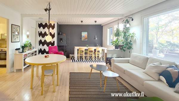 3-4h+k+s+autotalli  Helsinki - valokuva 4