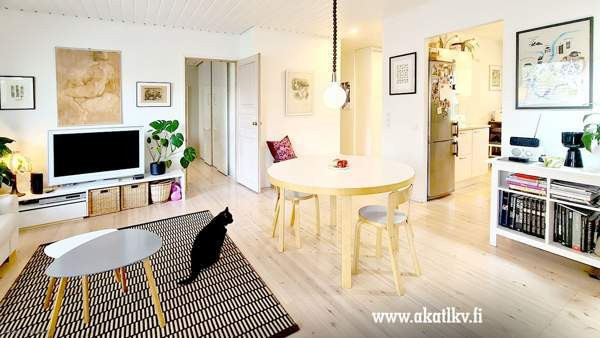 3-4h+k+s+autotalli  Helsinki - valokuva 6