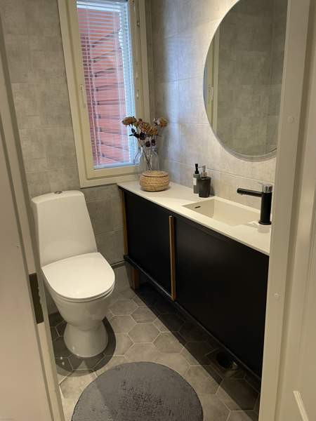 3h+k+2xwc+kph+s+parveke+terassi+ulkovarasto  Espoo - valokuva 8