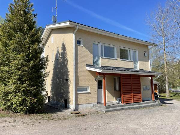 3h+k+2xwc+kph+s+parveke+terassi+ulkovarasto  Espoo - valokuva 1