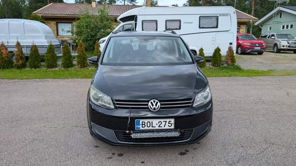 Volkswagen Touran Оулу - изображение 2
