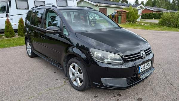 Volkswagen Touran Оулу - изображение 6