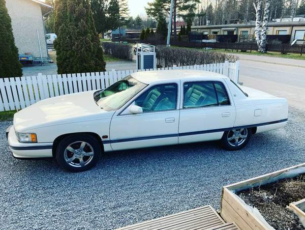 Cadillac De Ville Sastamala - valokuva 1