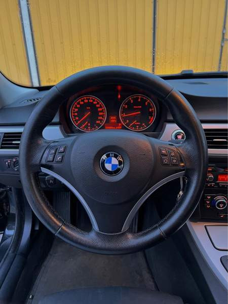 BMW 320 Forssa - valokuva 8