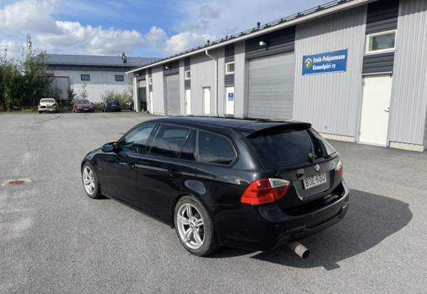 BMW 330 Seinäjoki - valokuva 4
