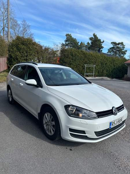 Volkswagen Golf Turtkul - valokuva 1