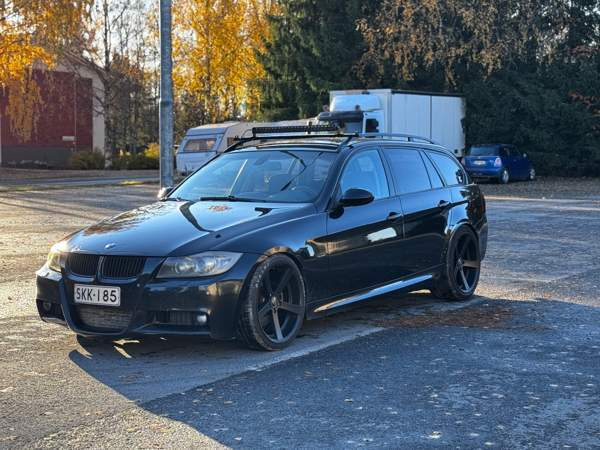 BMW 330 Vaasa - valokuva 6