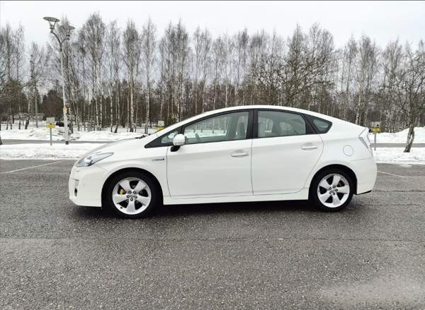 Toyota Prius Korsholm - изображение 2