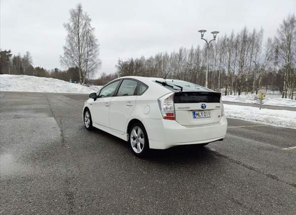 Toyota Prius Korsholm - изображение 3