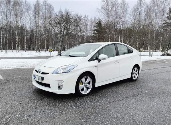 Toyota Prius Korsholm - изображение 1
