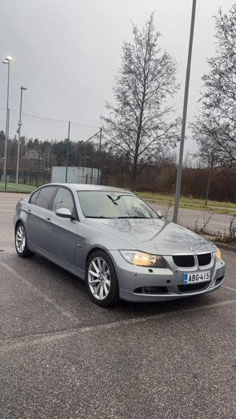 BMW 320 Espoo - valokuva 2