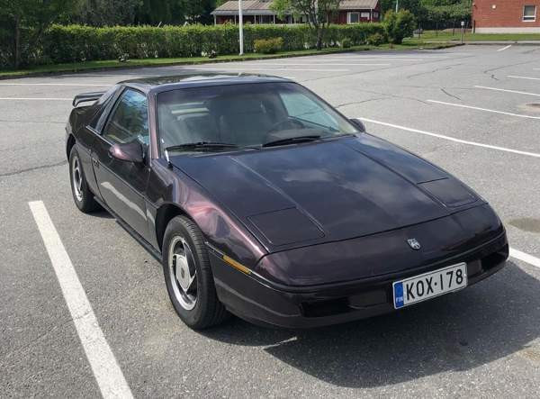Pontiac Fiero Ilmajoki - valokuva 1