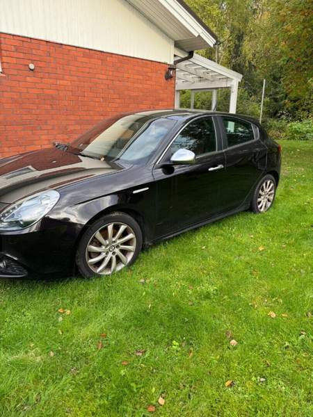 Alfa Romeo Giulietta Glebychevo - valokuva 5