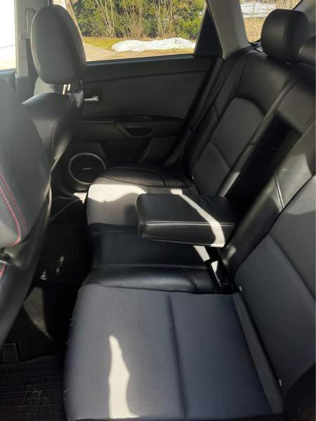 Mazda 3 Sarov - valokuva 8