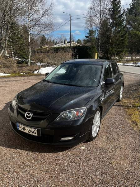 Mazda 3 Sarov - valokuva 1