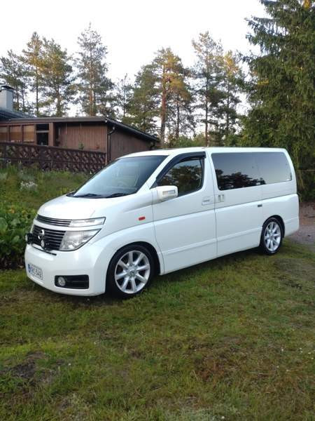 Nissan Elgrand Hamina - photo 1