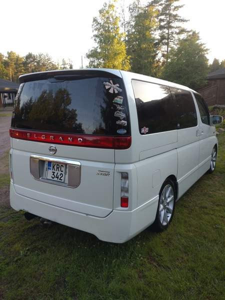 Nissan Elgrand Hamina - photo 4