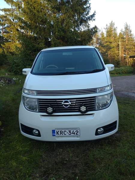 Nissan Elgrand Hamina - photo 6