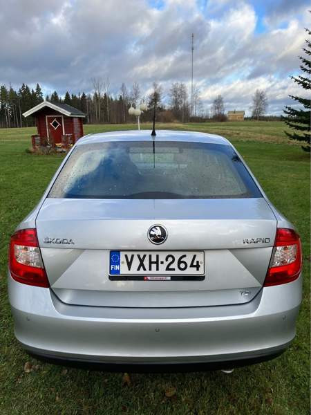 Skoda Rapid Soini - valokuva 3