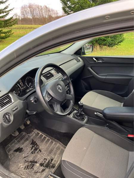 Skoda Rapid Soini - valokuva 8