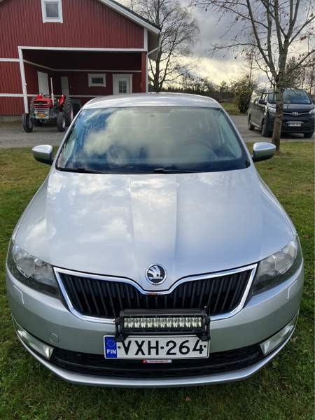 Skoda Rapid Soini - valokuva 4