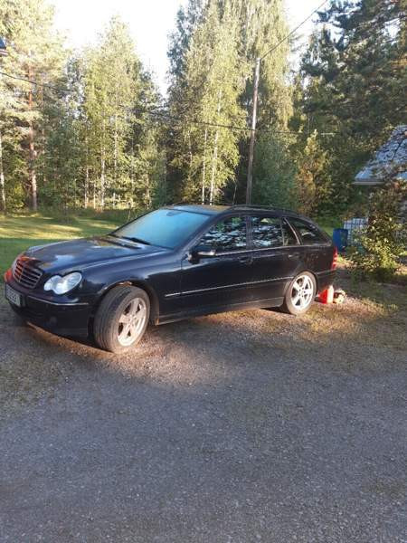 Mercedes-Benz 220 Keuruu - изображение 6