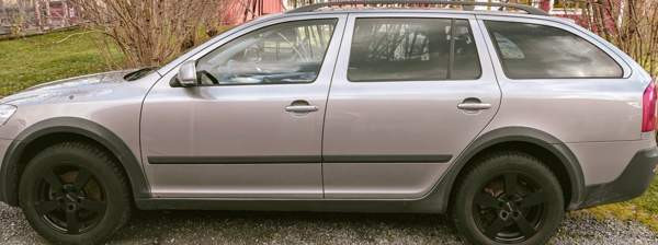 Skoda Octavia Viitasaari - valokuva 3